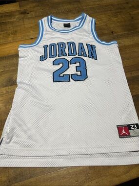 Boys Jordan White & Light Blue 23 Mesh Basketball Jersey Size Large